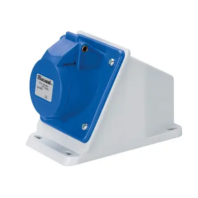 Стационарная розетка Elettrocanali 2P+E, 32A, 220...240В, IP44, наклонная (EC692521)