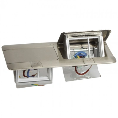 Выдвижной розеточный блок Legrand DLP 6 м., IP40, нержавеющая сталь (054022)